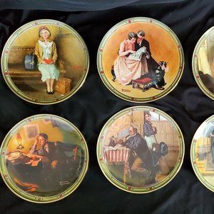 Set of 8 - "American Dream" Plates